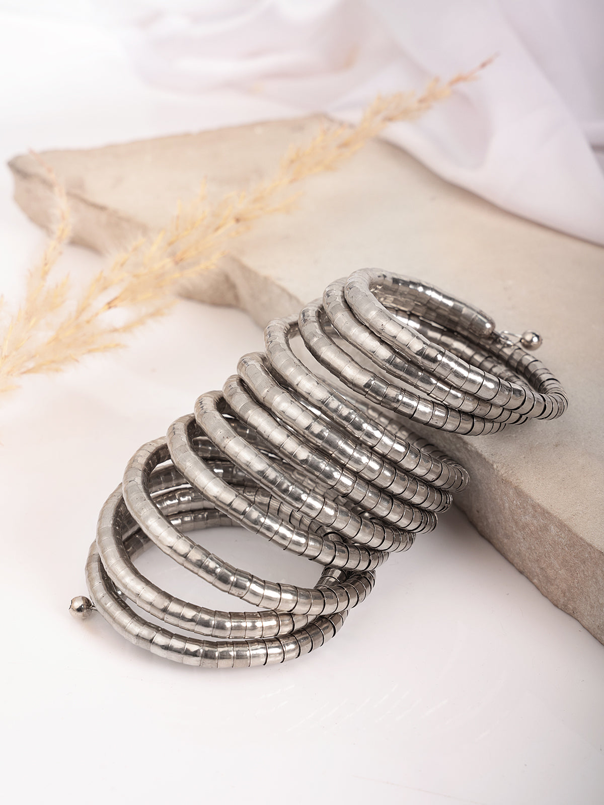 The Exquisite Helical Bangle in Silver