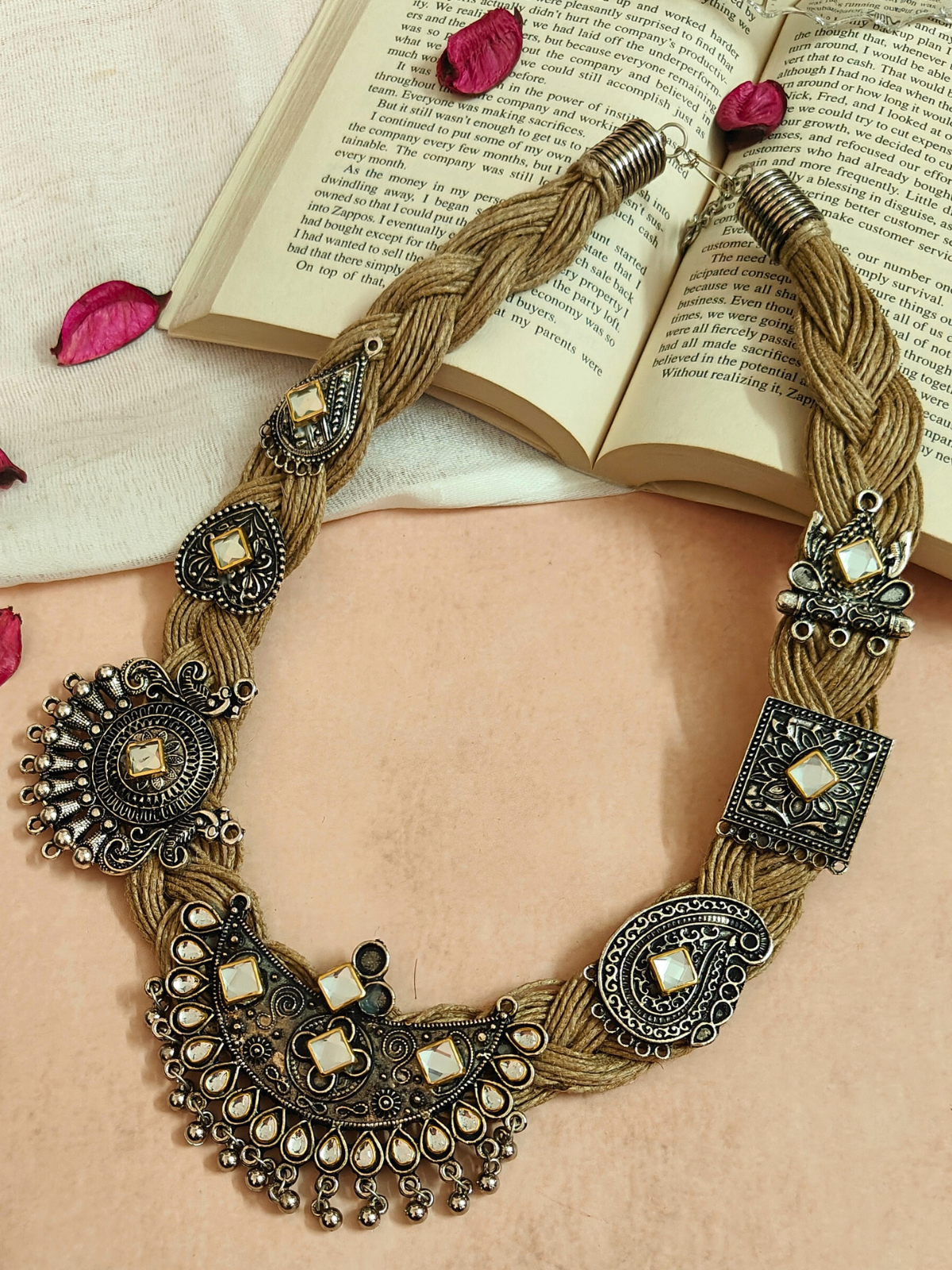 The Sugar Cookie Jute Necklace