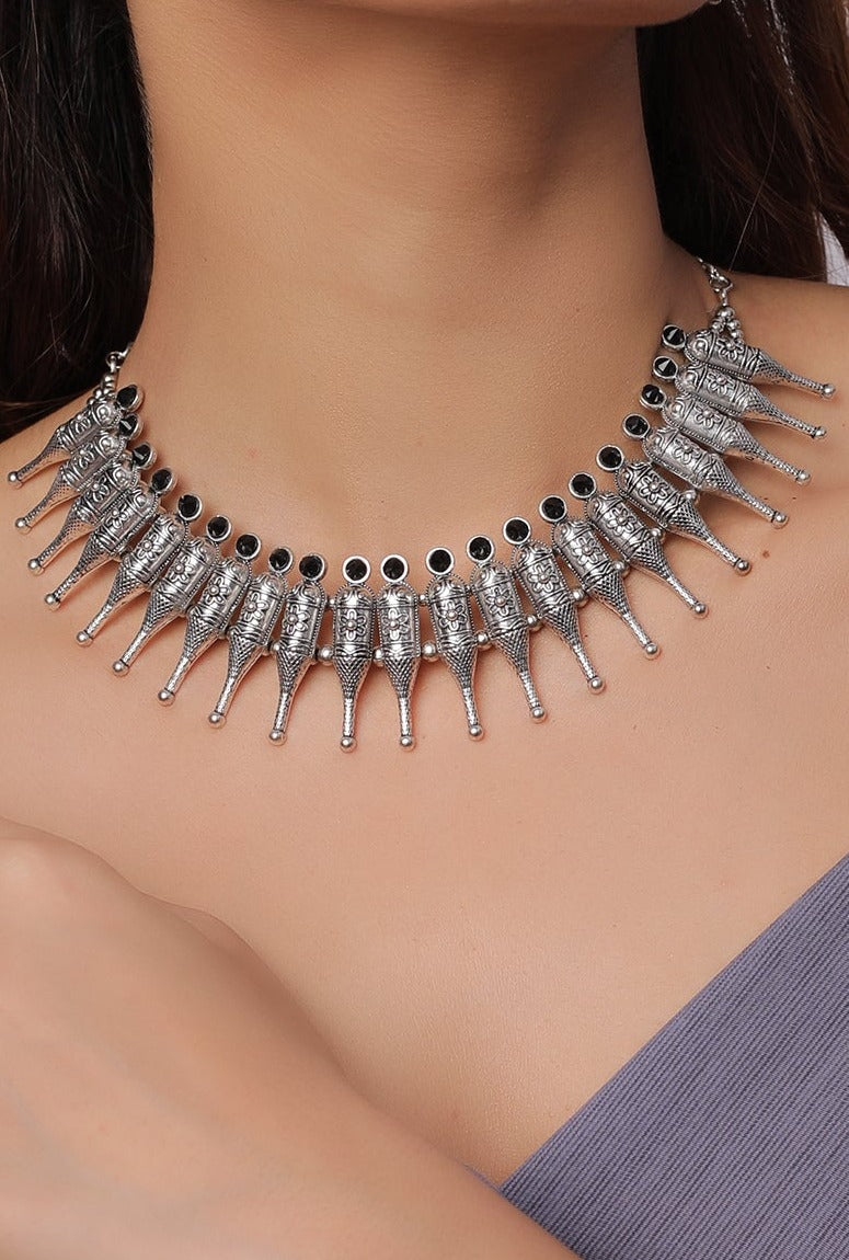 The Black Juggling-Pin Choker Set