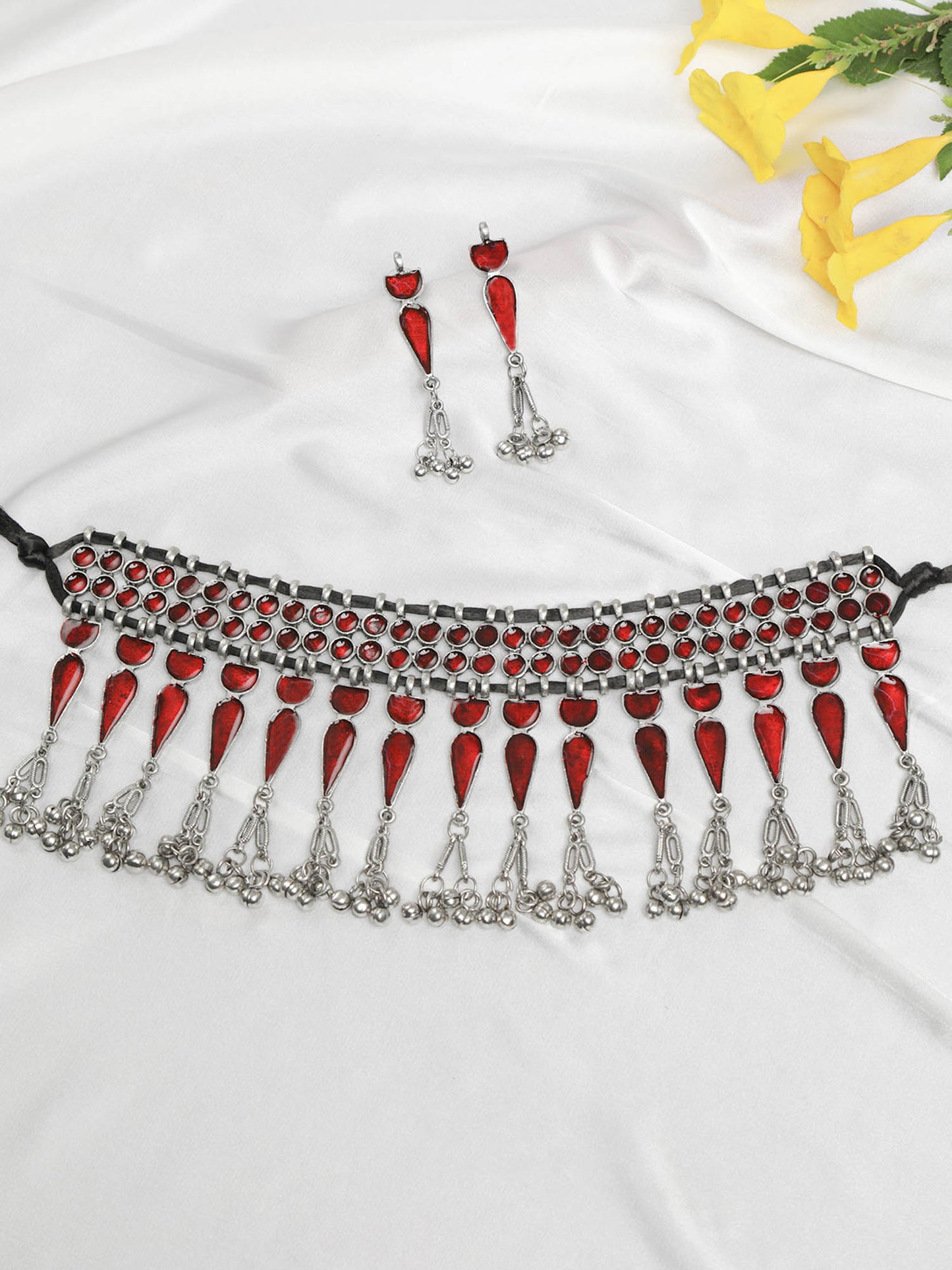 The Admirable Meena Trinky Choker Set in Red