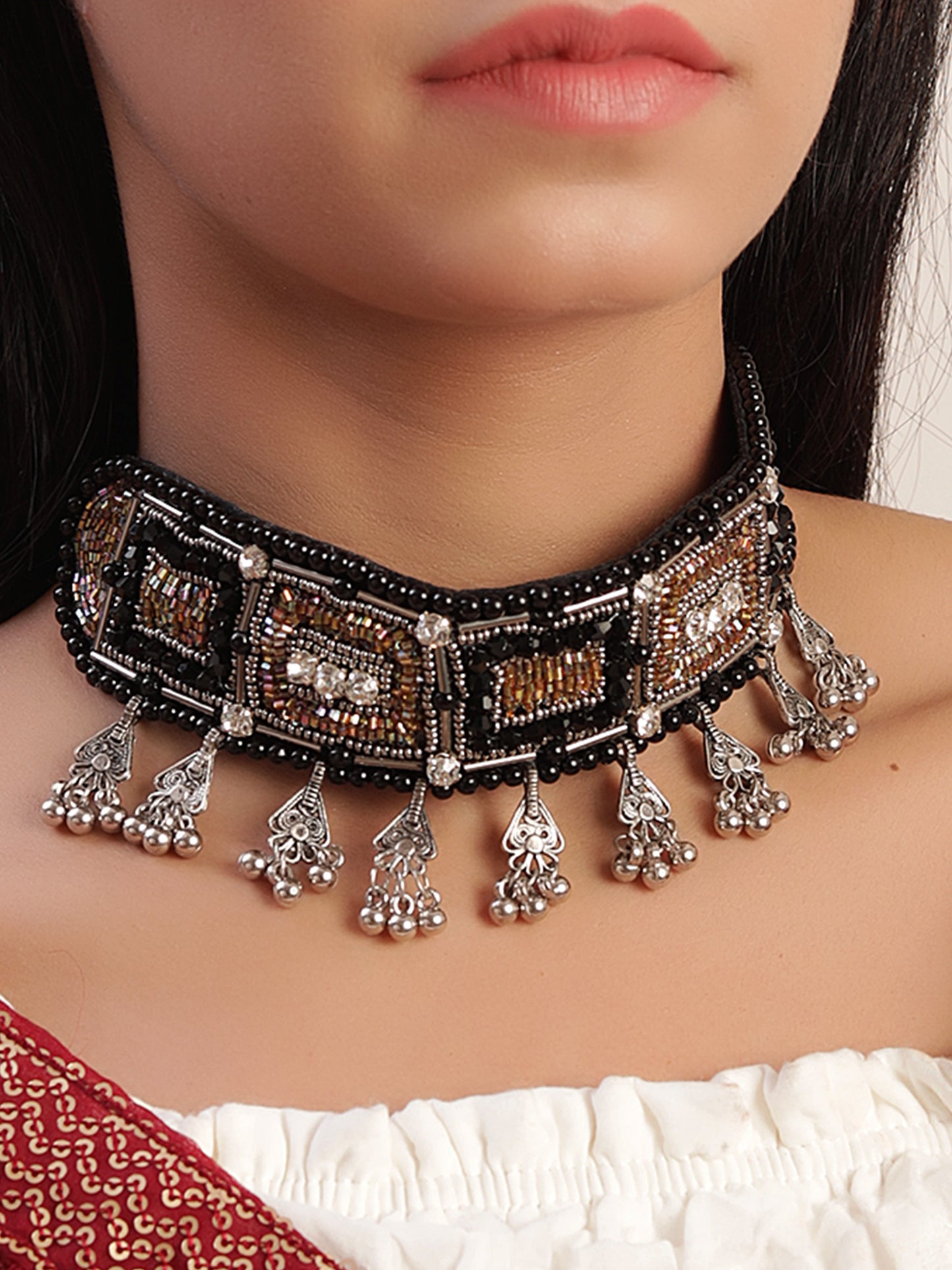 The Art Chronicle Black Choker Set