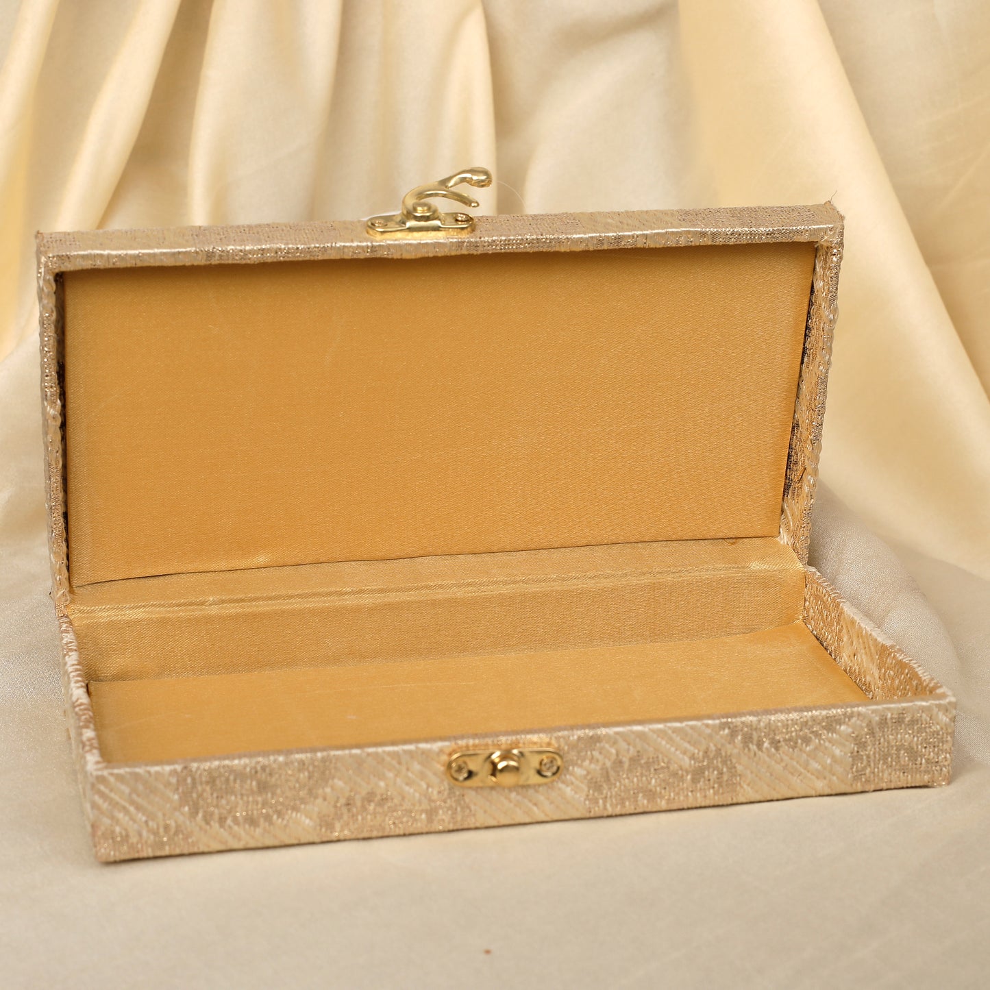 The Cream Nayab Cash Box