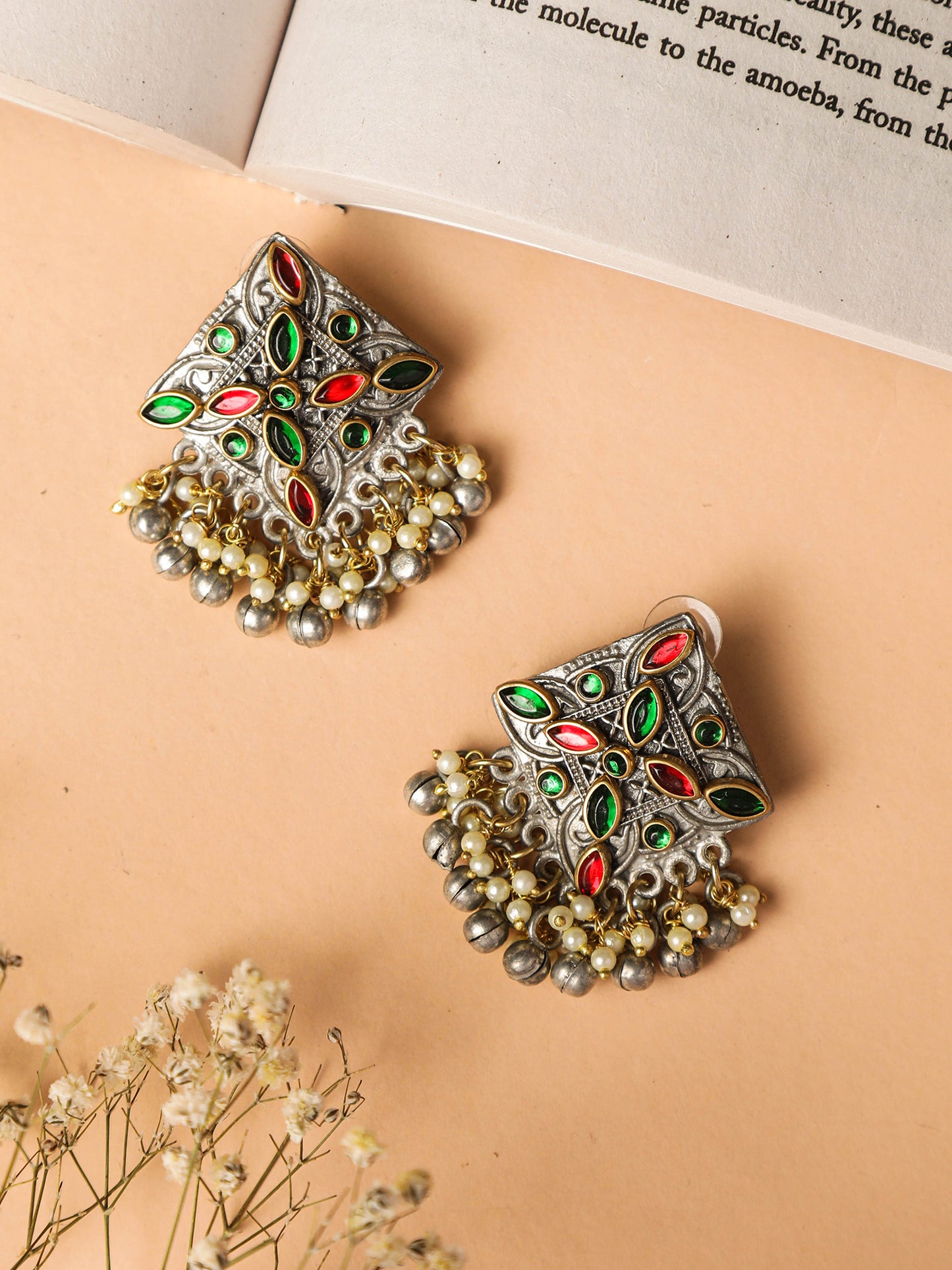 Faux Pearly Trinkets Clump Earrings in Red & Green Stone