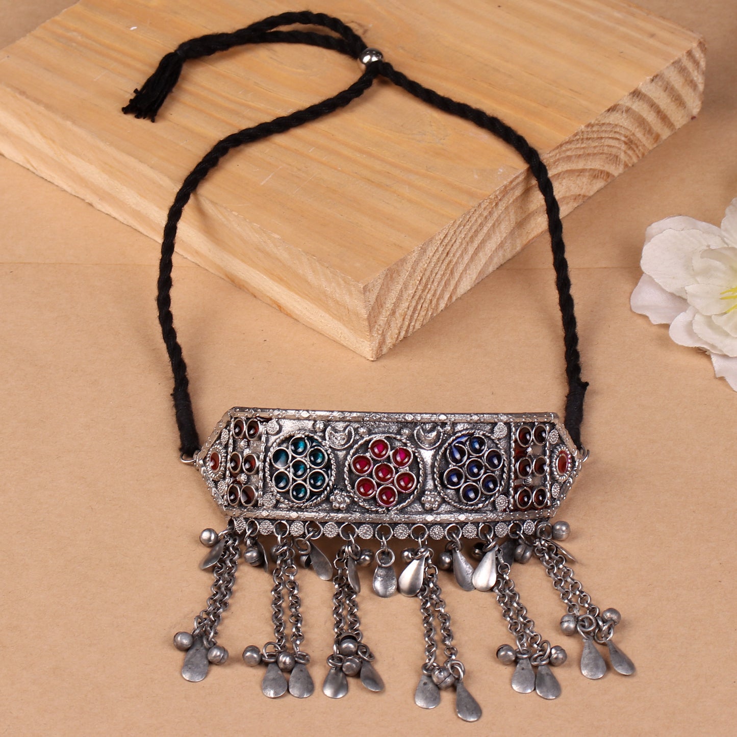 The Tristar Amulet Choker