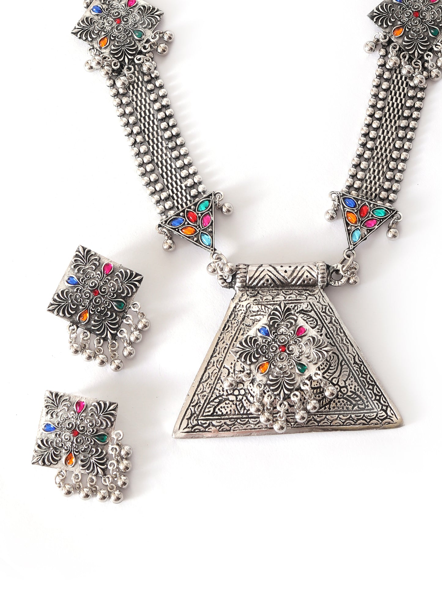 The Gorgeous Fetters Necklace Set with Multicolor Stone
