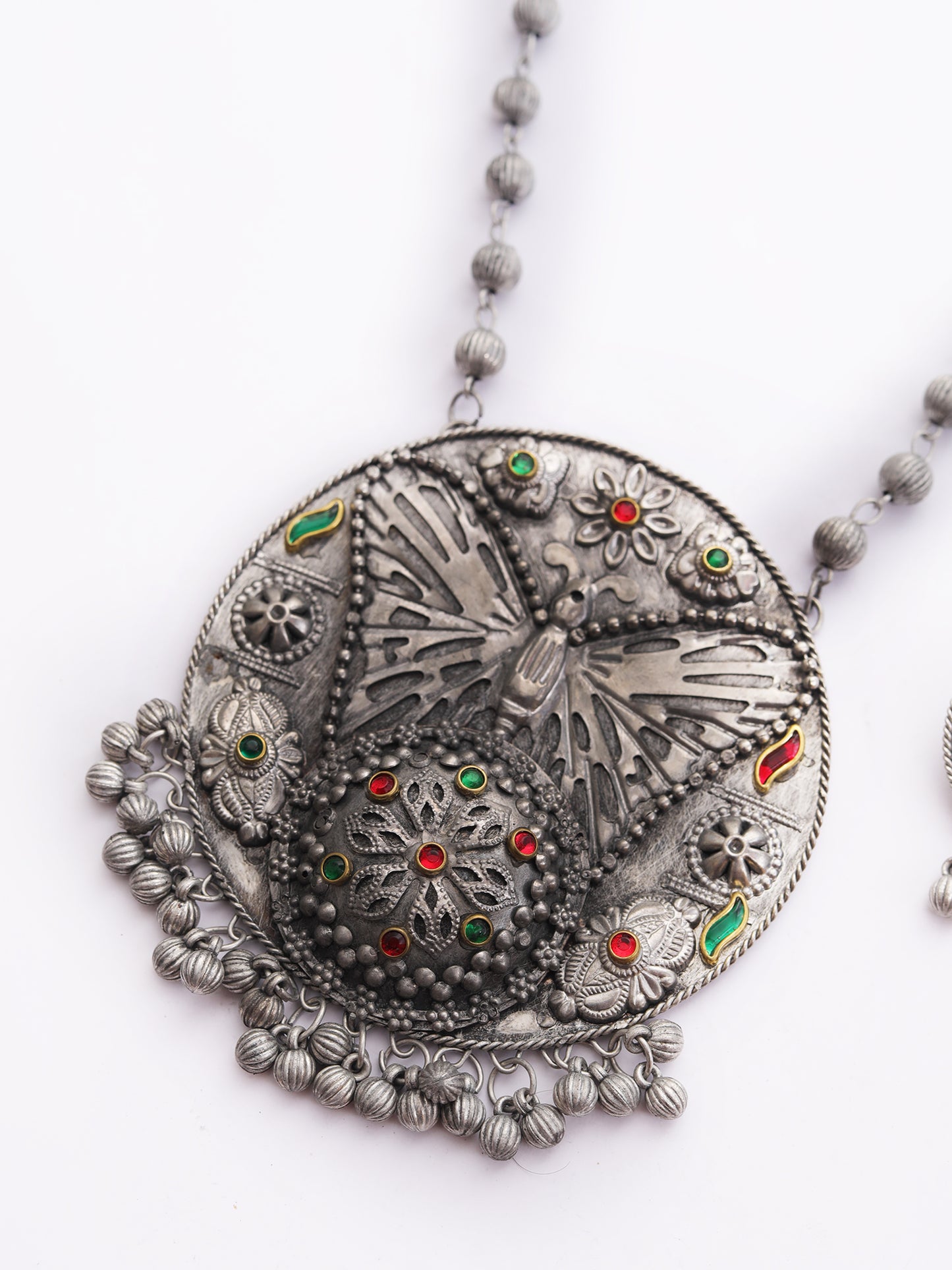 The Groovy Metallic Butterfly Necklace Set in Green & Red Stone
