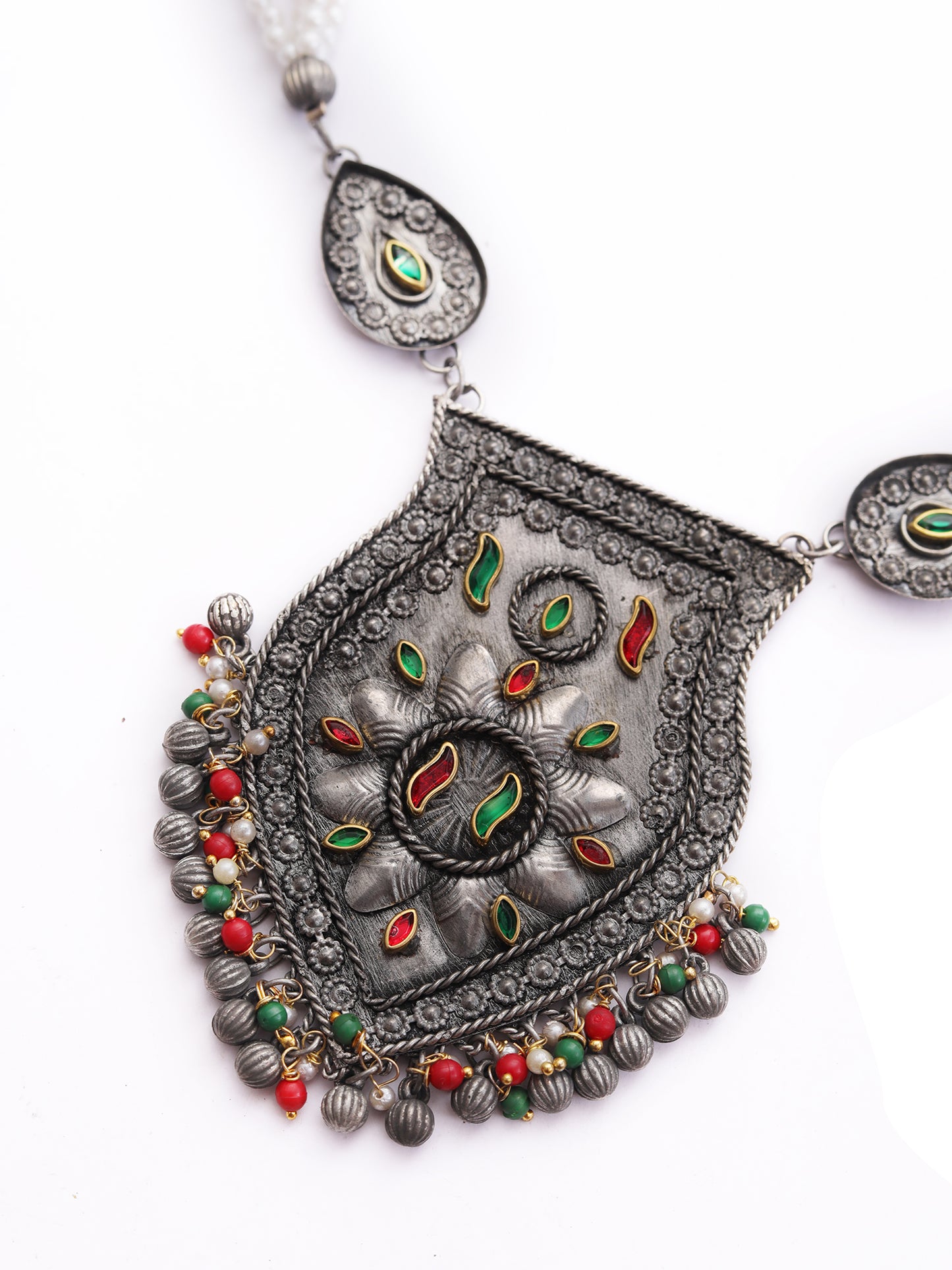 The Candescent Buds Necklace Set in Red & Green Kundan Stone