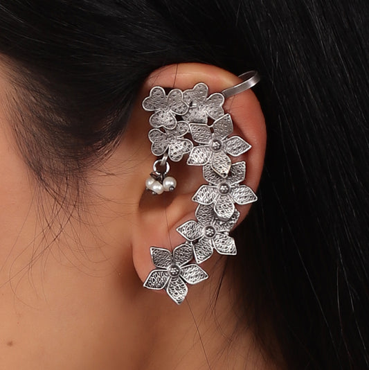 The Coriander Creeper Plant Earcuff