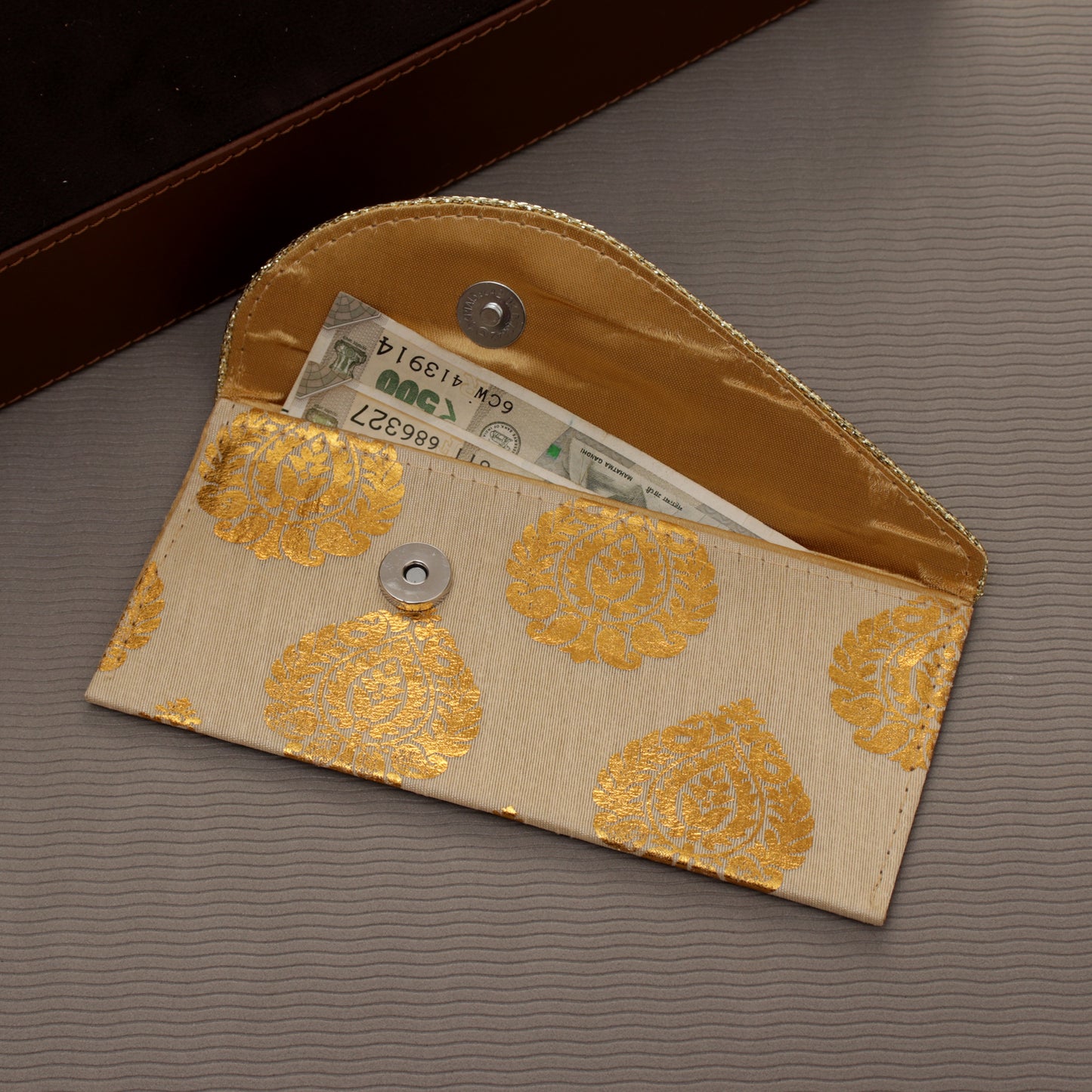 The Auspicious Leafy Sagan Lifafa (Set of 4)