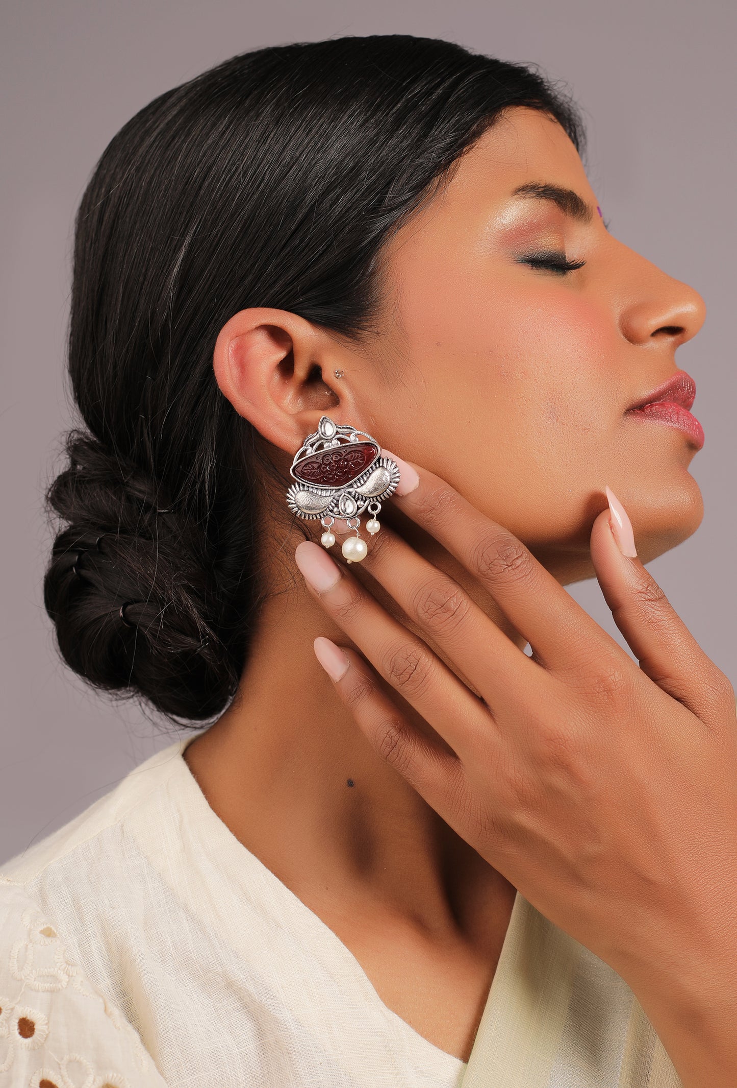 The Encapsulated Carving Stone Candy Earrings in Maroon