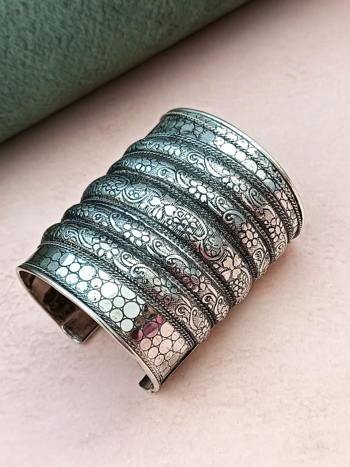 Art in a Wristlet Band Silver Handcuff
