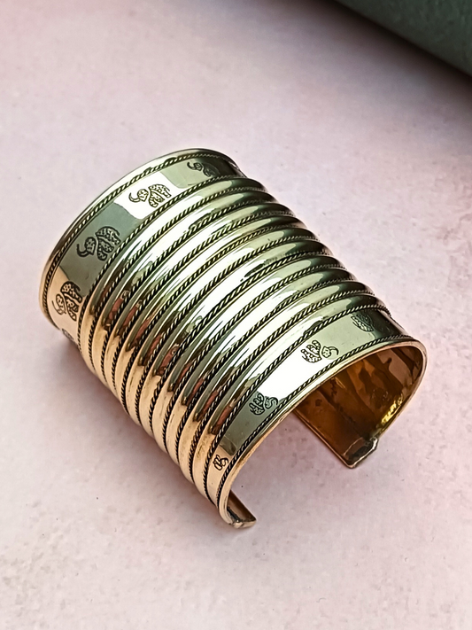 The Layered Ridged Wristlet Golden Handcuff