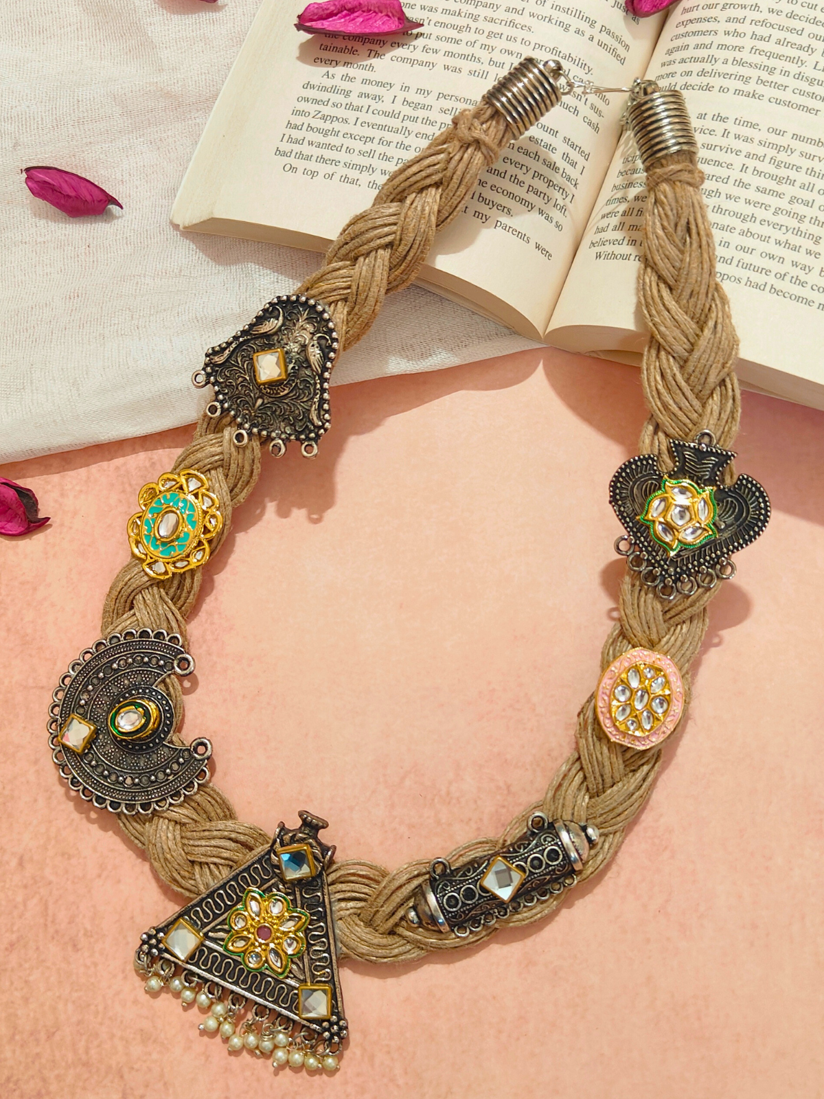 The Metal Imprint Jute Necklace