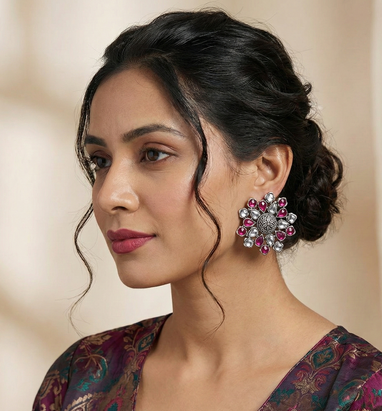 The Pearl Hive Studs in Pink