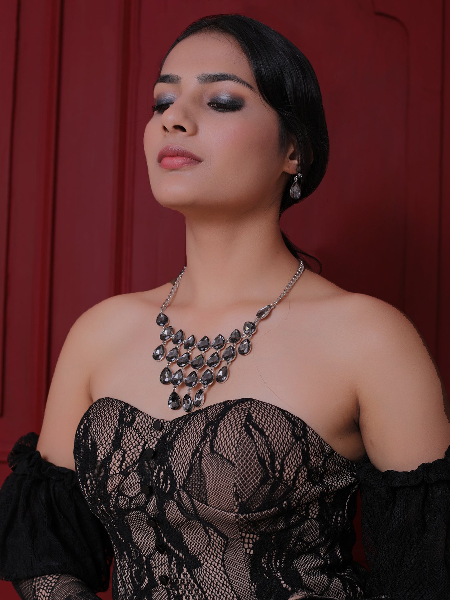 Tear Drop Magic Necklace Set in Grey