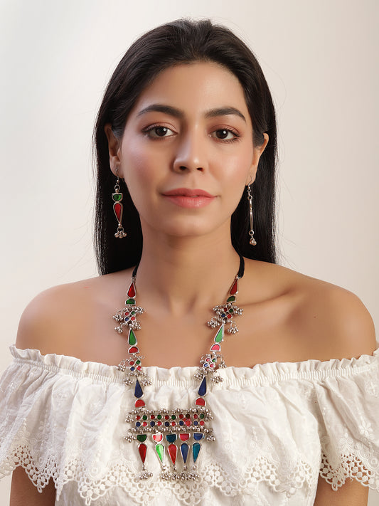 The Exclamatory Meena Necklace Set in Multicolor
