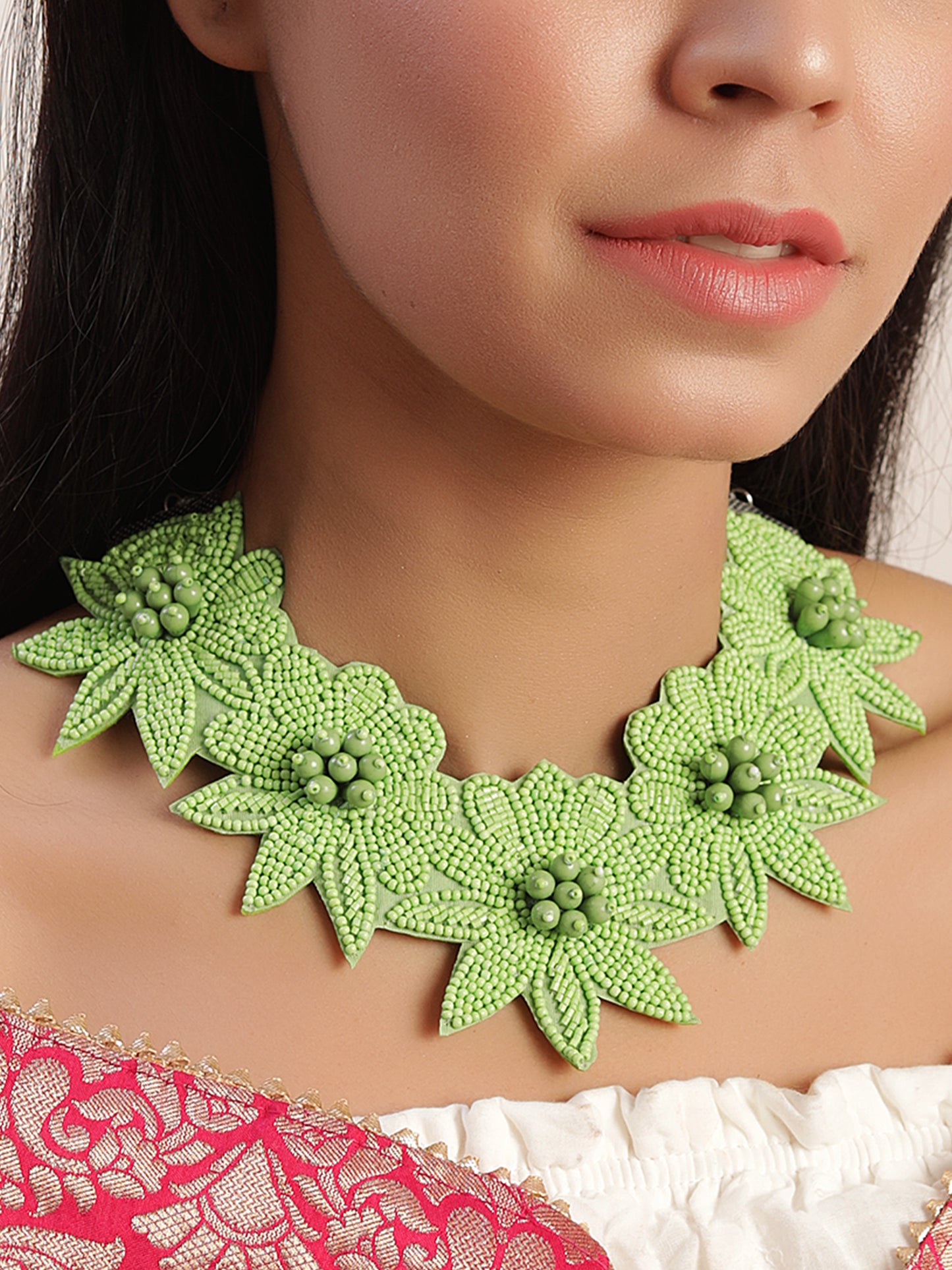The Locust Necklace Set in Green
