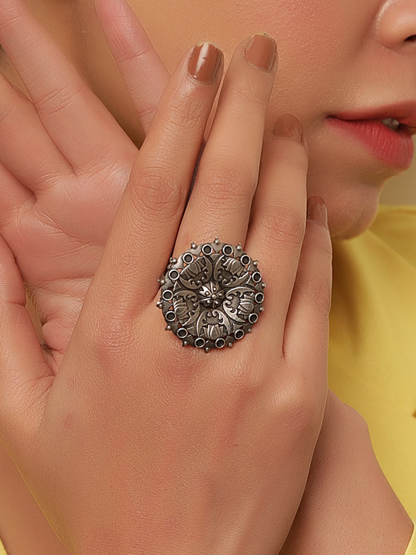 The Bewitching Bouquet Brass Ring