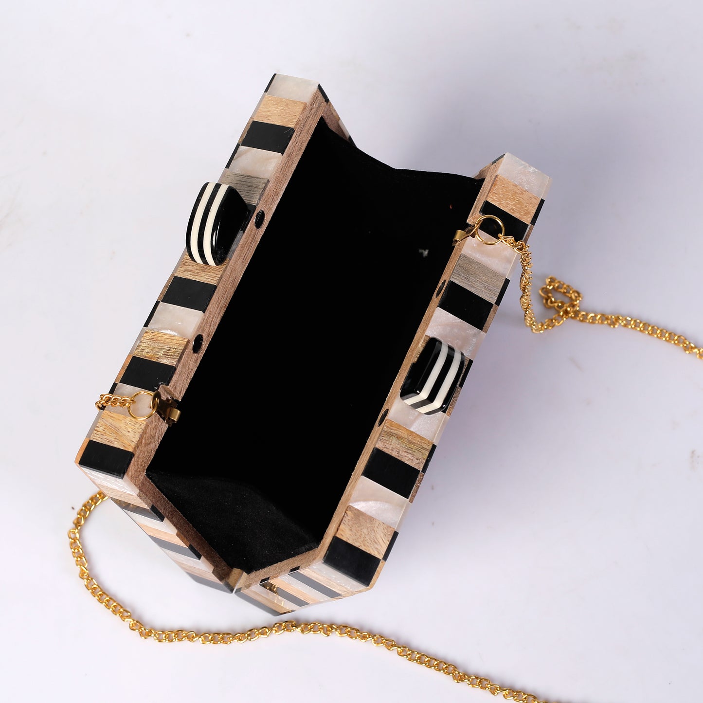 The Groovy Gravel Clutch