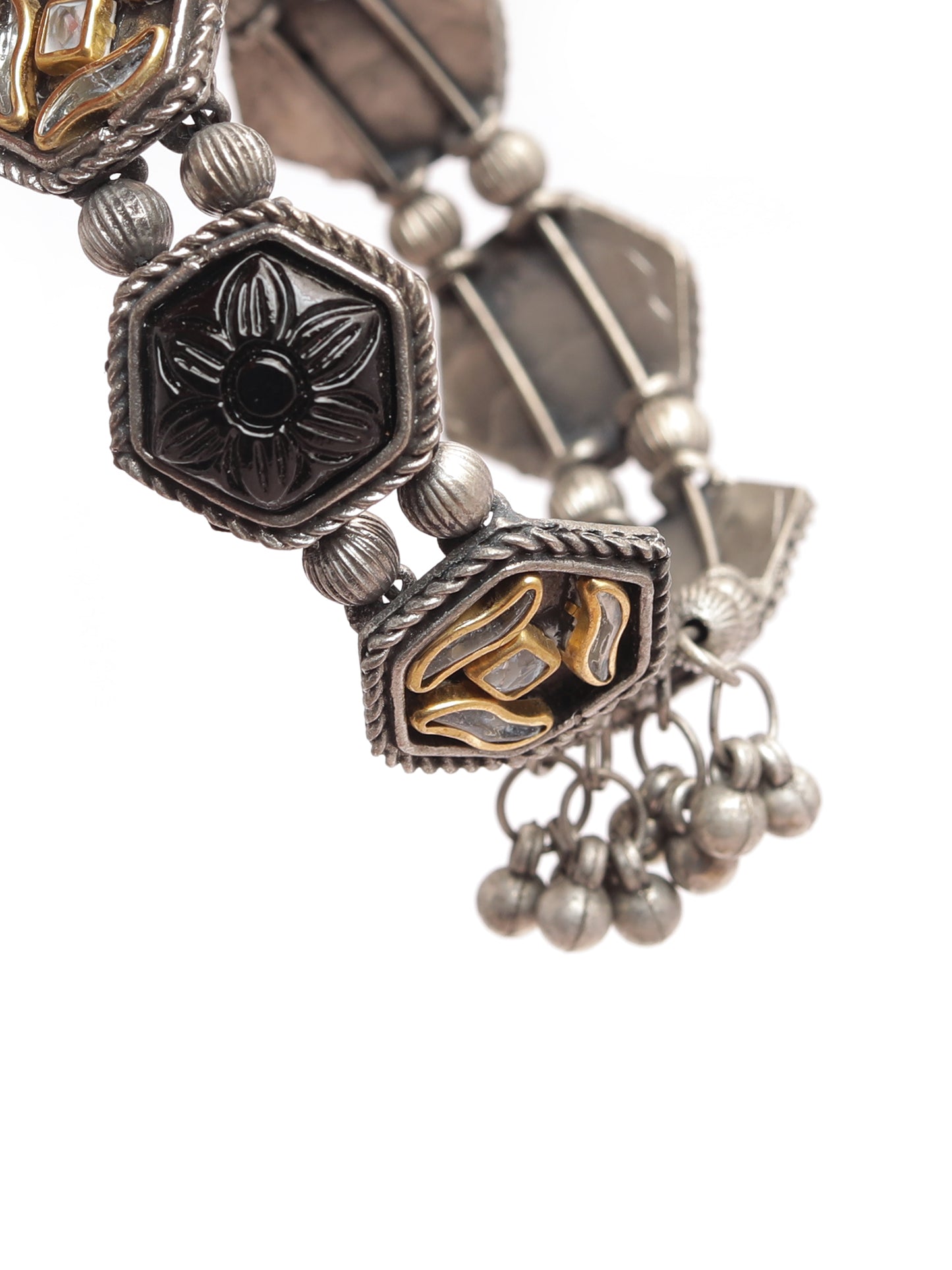 The Sassy Kundan Biscuit Bracelet with Black Stone