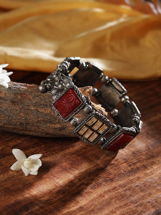 The Cookie Kundan Biscuit Bracelet with Red Stone