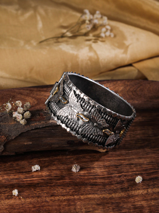 The Metal Streak Butterfly Bracelet in White Stone
