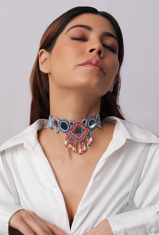 The Riveting Glassy Multicolor Beaded Choker