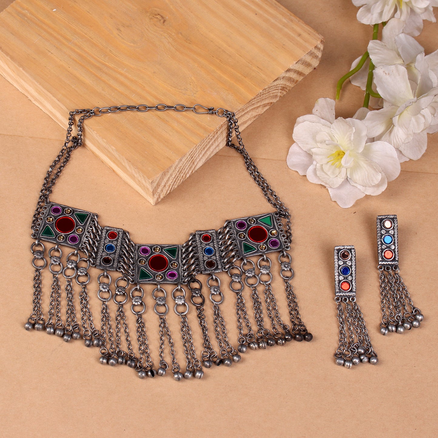 The Dreamy Tikler Amulet Choker Set
