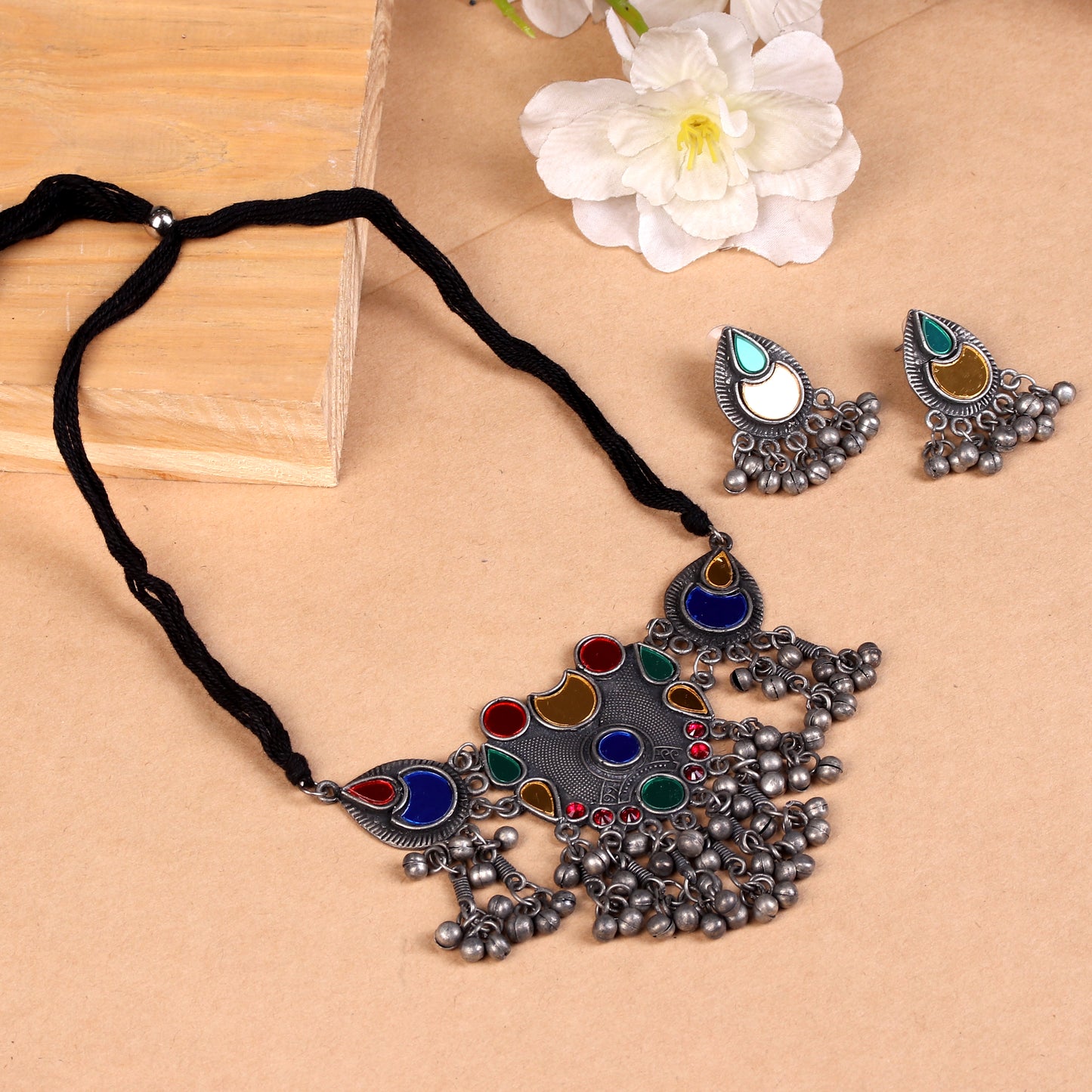 The Grace Plate Choker Set