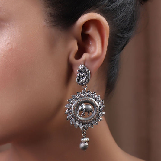 Earrings,The Vaaran Brass Silver Look Alike Earring - Cippele Multi Store