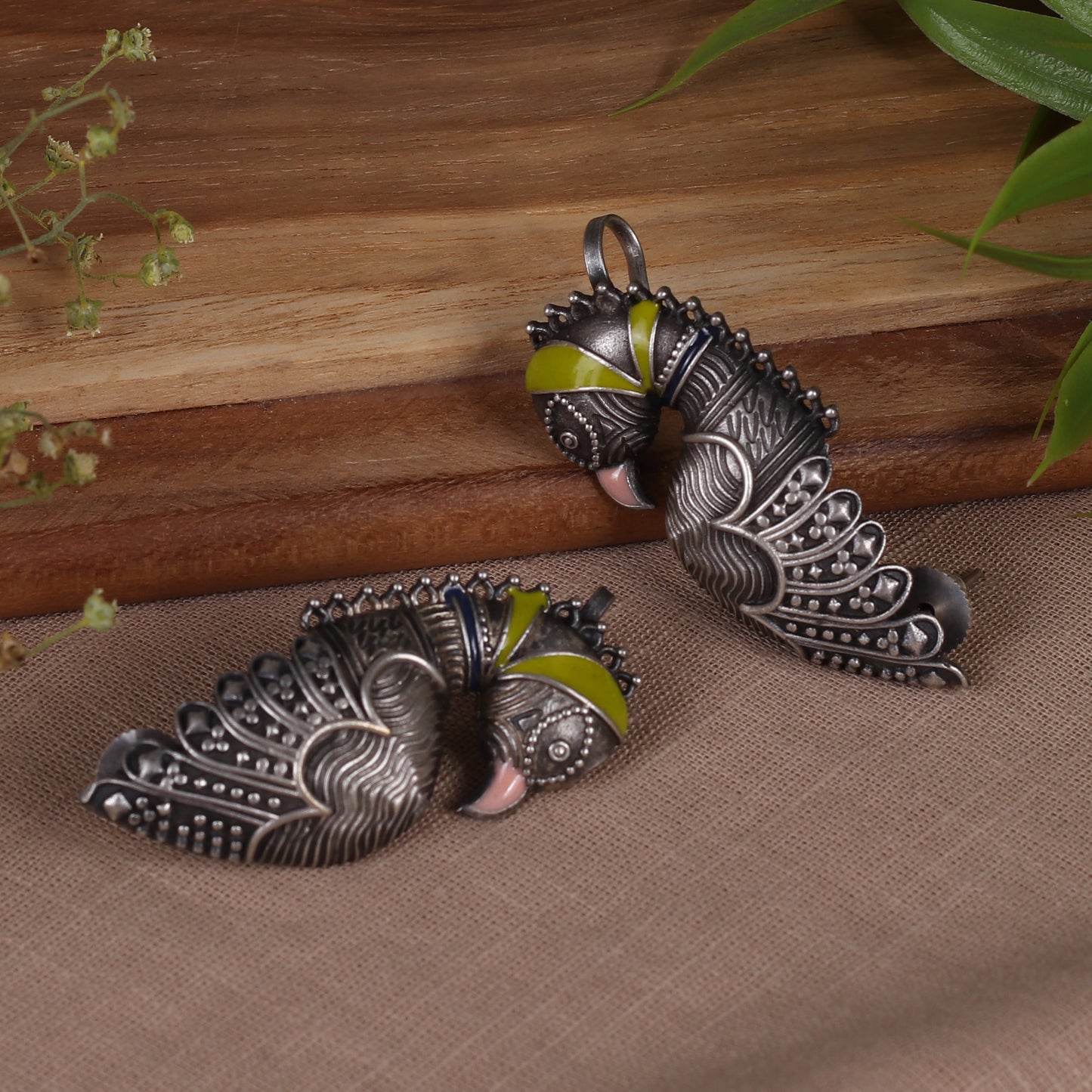 The Startling Hornbill Earcuff