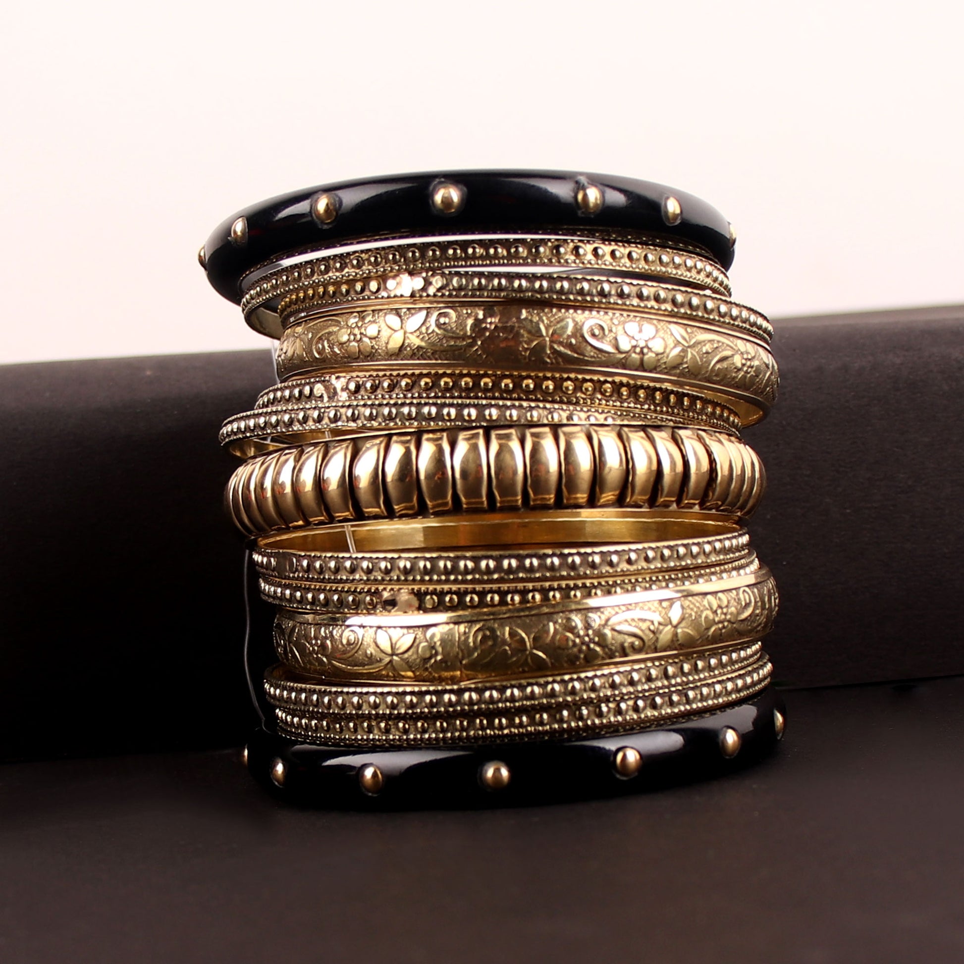 Hand Cuff,Exquisite Medieval Bangle Set in Black - Cippele Multi Store