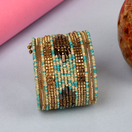 The Vivid Glowing Bangle in Shades of Green