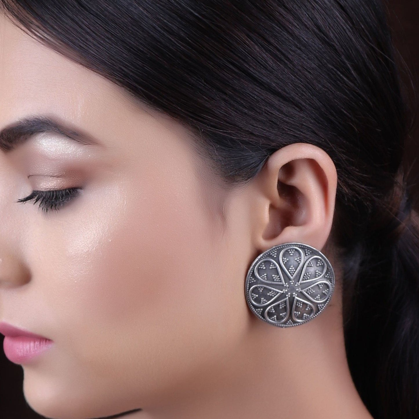 Earrings,The Soft Petal Silver Look Alike Stud - Cippele Multi Store