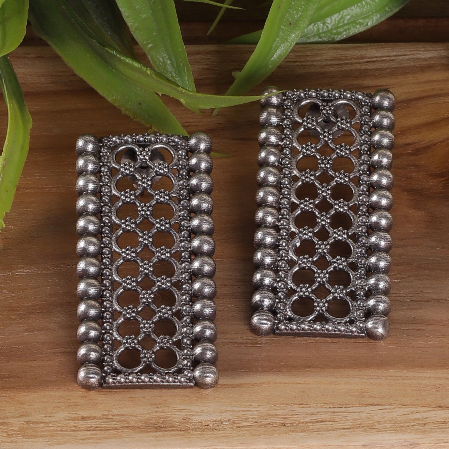 The Pearly Gate Net Earrings