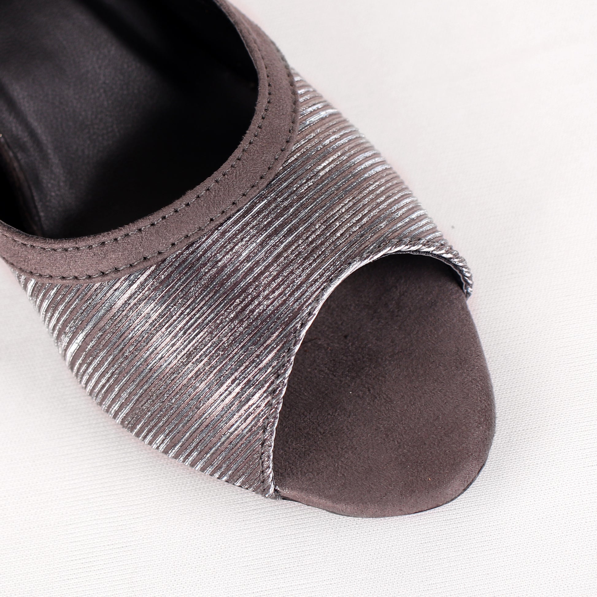 Foot Wear,The Artistic Scrub Heel in Grey - Cippele Multi Store