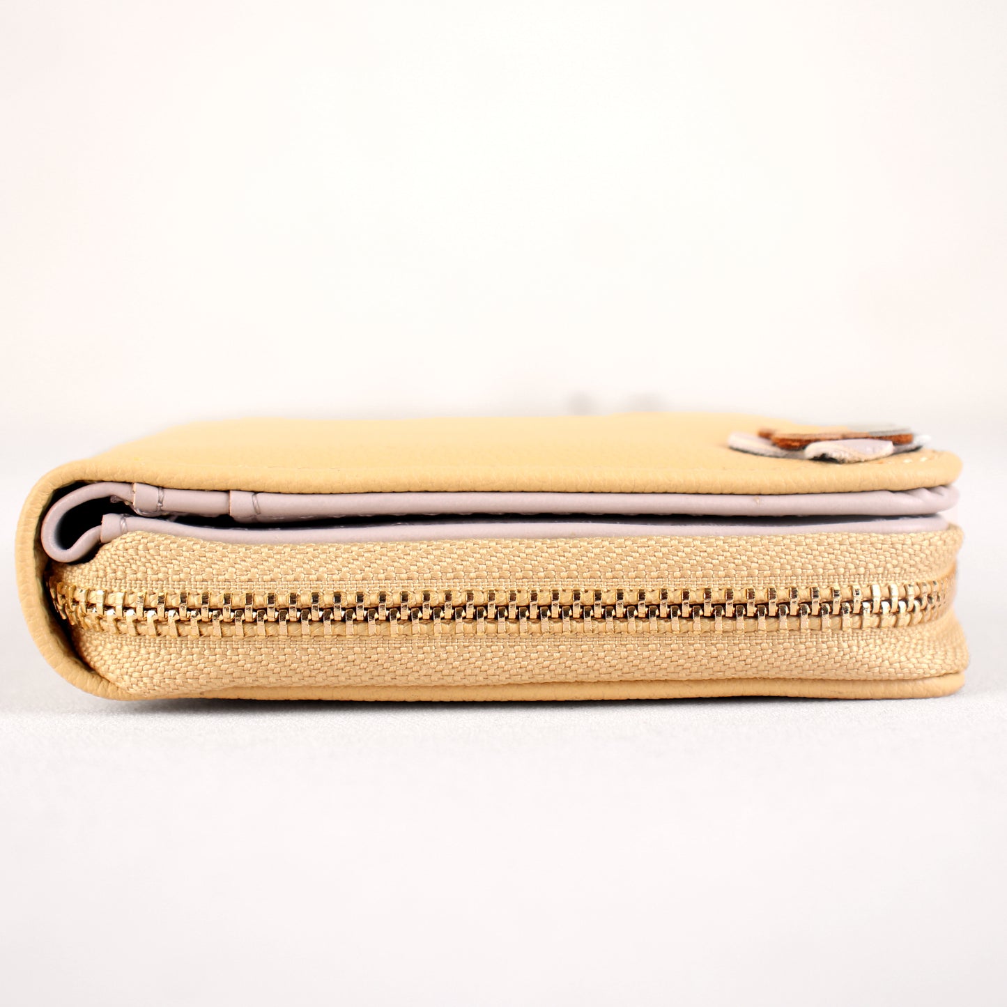 The Exquisite Signature Wallet in Pale Tone