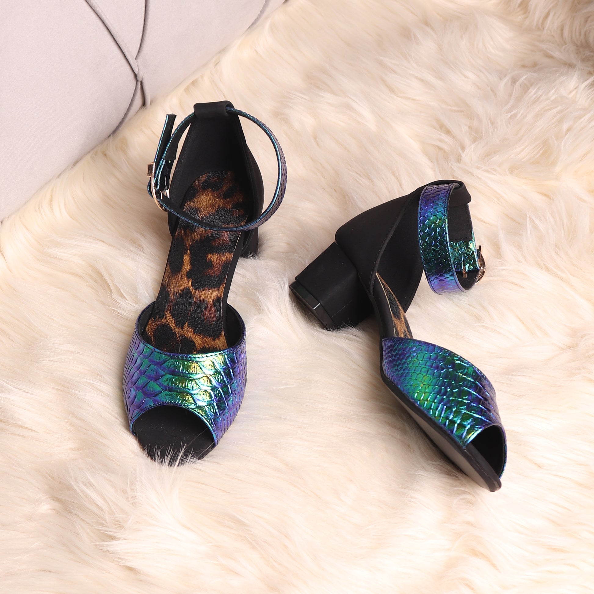 Foot Wear,The Single Flapped Color Essence Block Heel - Cippele Multi Store