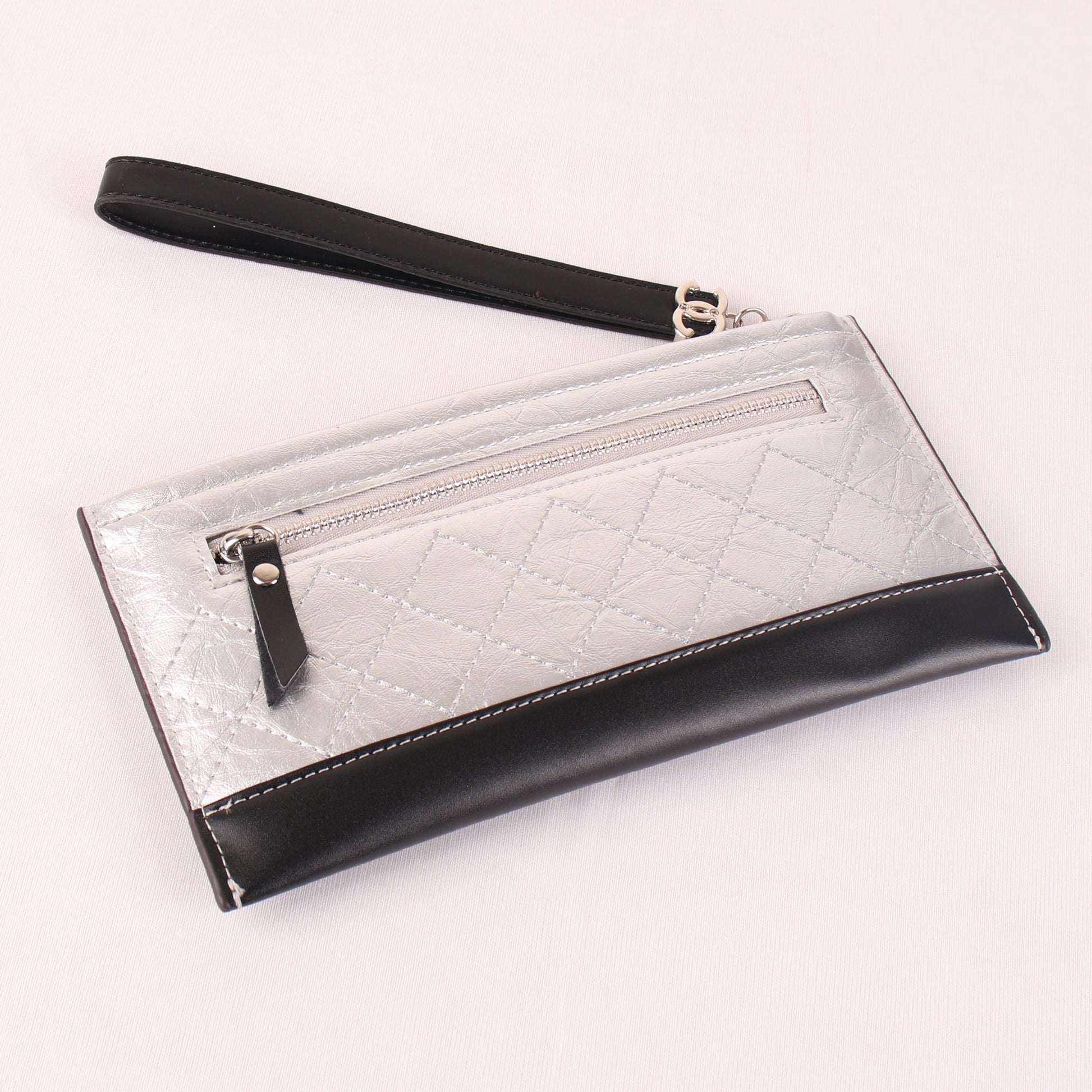 Wallet,Block Stitched Wallet in Silver - Cippele Multi Store