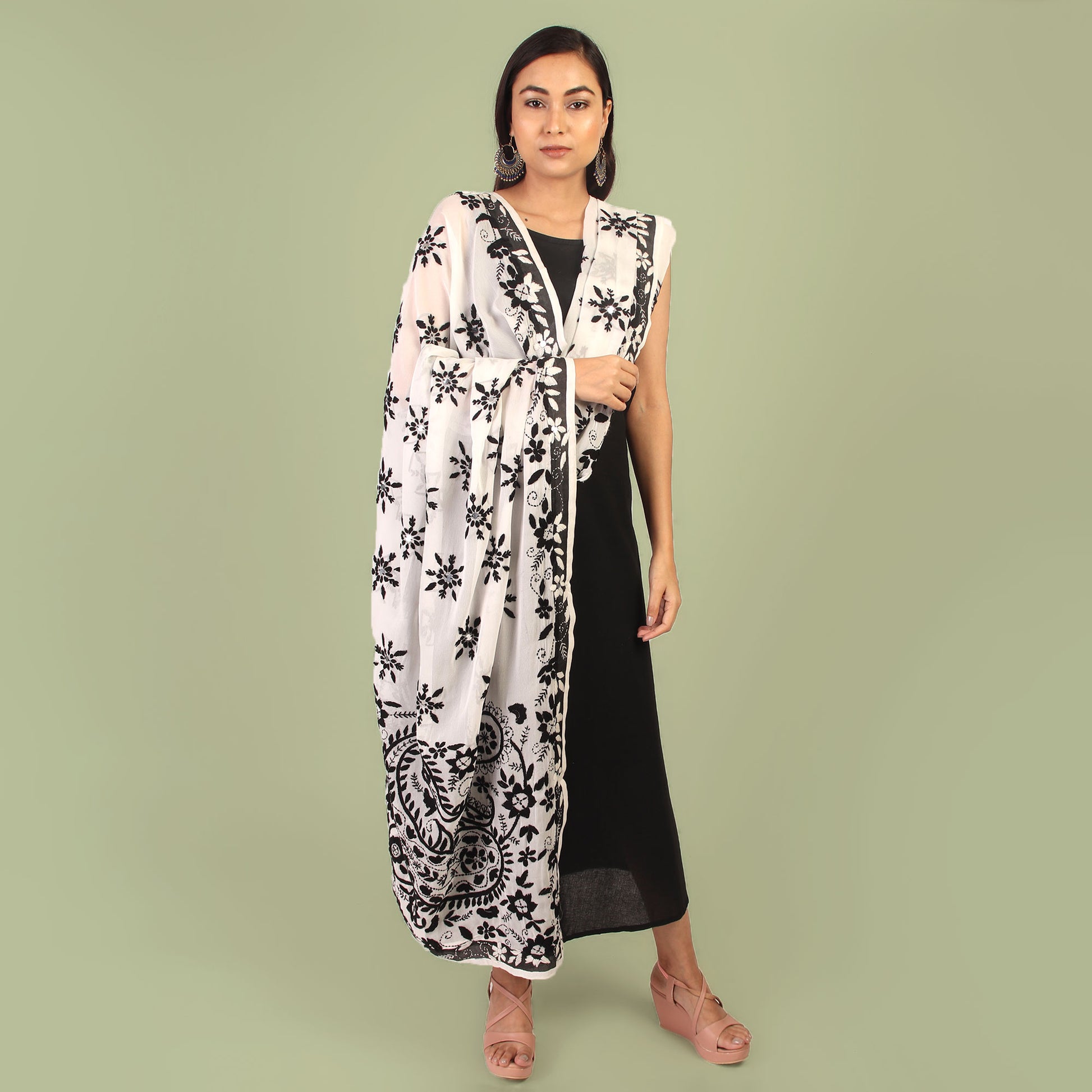 Dupatta,The Flower Bud Black & White Phulkari Dupatta - Cippele Multi Store