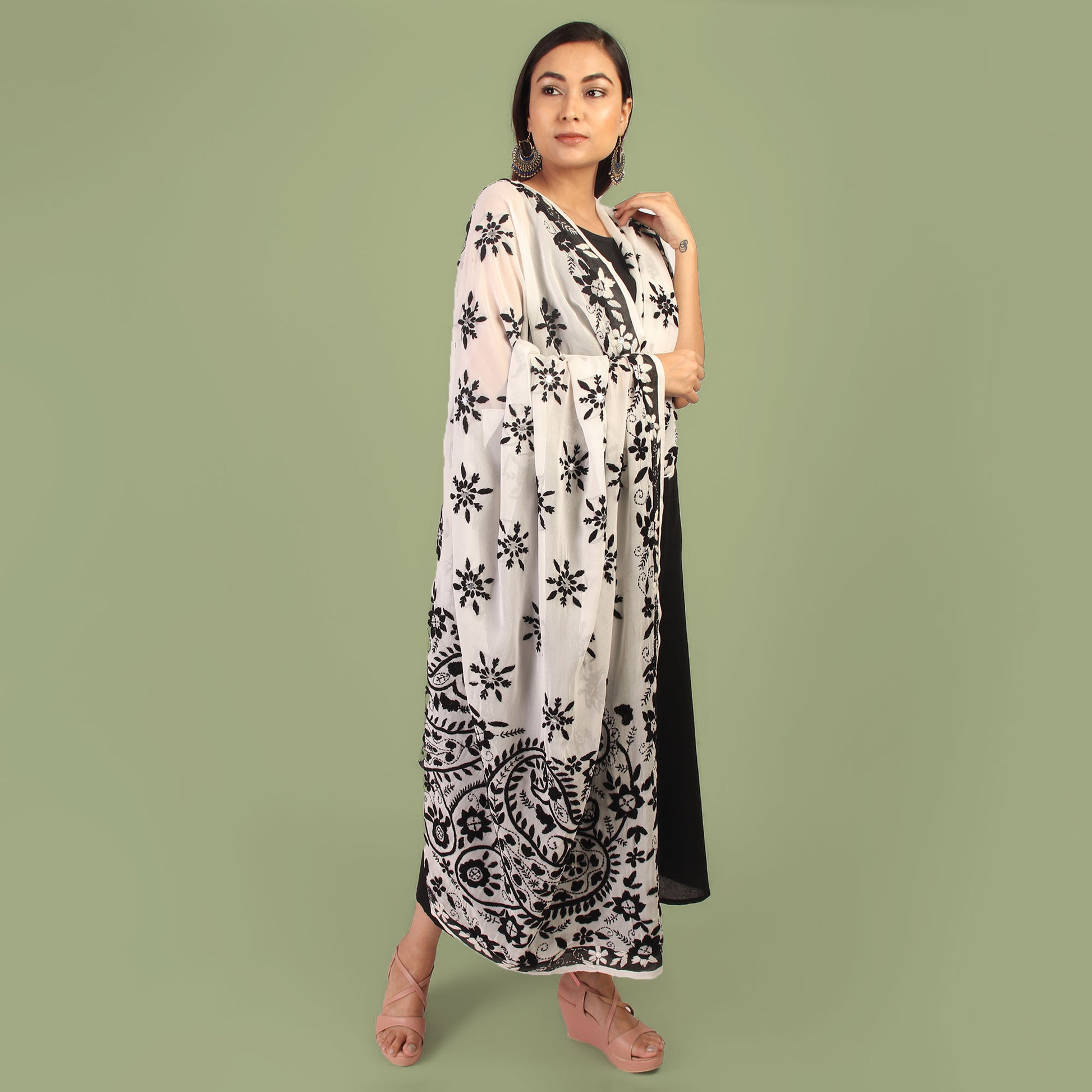 Dupatta,The Flower Bud Black & White Phulkari Dupatta - Cippele Multi Store