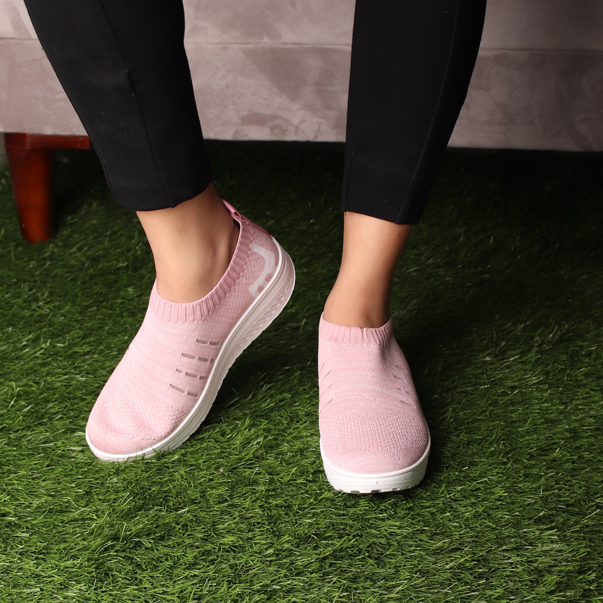 Foot Wear,The Cheerful Intimate Gliders in Pink - Cippele Multi Store
