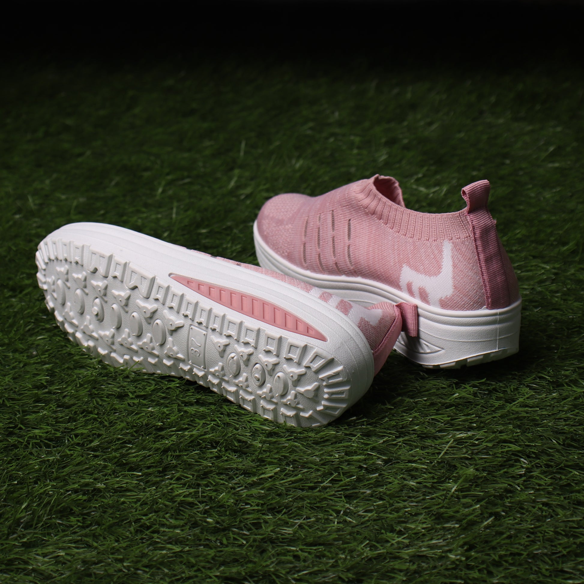 Foot Wear,The Cheerful Intimate Gliders in Pink - Cippele Multi Store