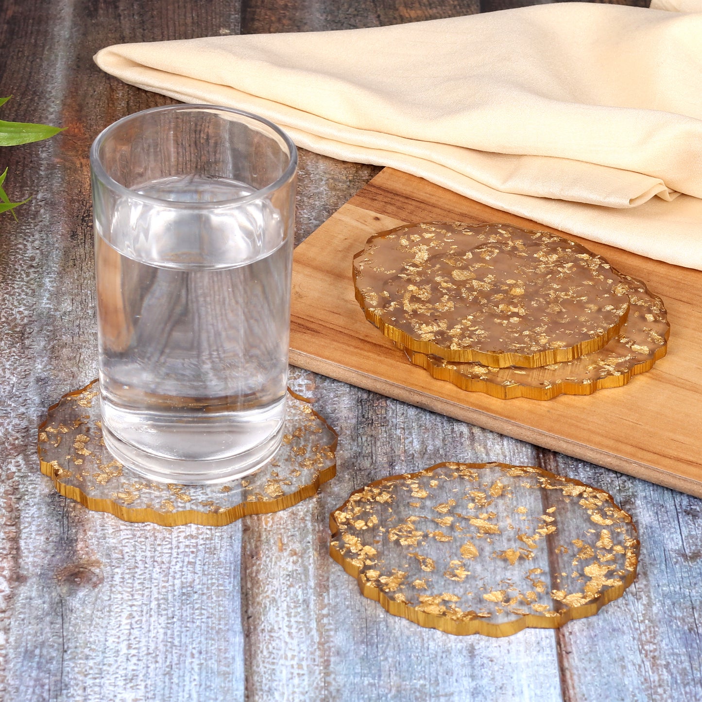 The Fluidic Golden Accent Coasters (Set of 4)