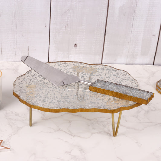 The Fluidic Silver Metal Accent Cake Stand