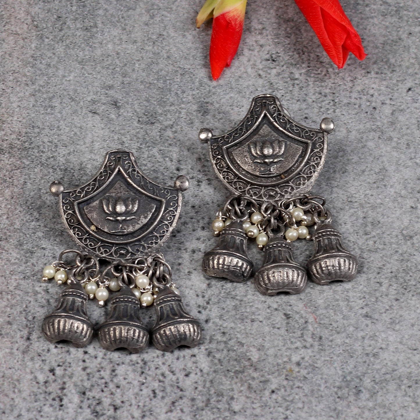 The Aspen Leafy Meenakari Necklace Set