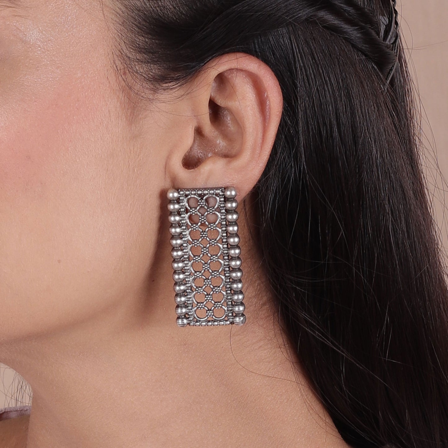 The Pearly Gate Net Earrings